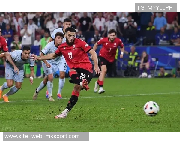 巴黎对格鲁吉亚征召K77表示不满或将允许球员留队养伤 巴黎对格鲁吉亚征召K77表示不满或将允许球员留队养伤