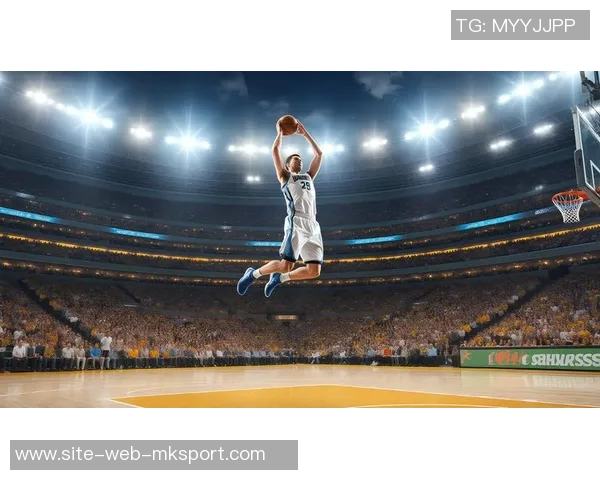 小南斯篮下强势扣篮展现霸主风范引爆全场激情时刻 小南斯篮下强势扣篮展现霸主风范引爆全场激情时刻