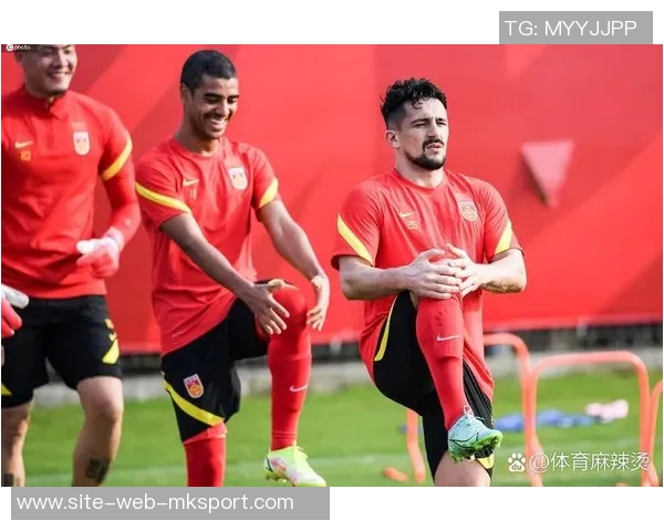 拉斐尔称赞卡塞米罗具备首发实力仍能为球队带来重要贡献 拉斐尔称赞卡塞米罗具备首发实力仍能为球队带来重要贡献