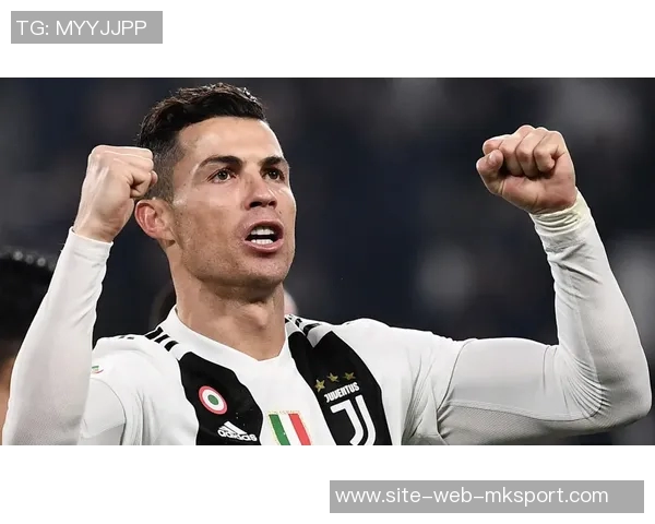 卡佩罗盛赞齐沃的成长轨迹与当年执教米兰的相似之处 卡佩罗盛赞齐沃的成长轨迹与当年执教米兰的相似之处