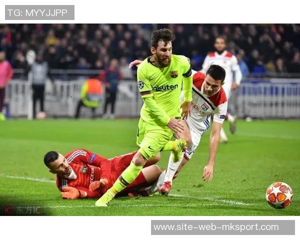 段暄解读拜仁多特巅峰对决六分战背后的深远意义与影响 段暄解读拜仁多特巅峰对决六分战背后的深远意义与影响