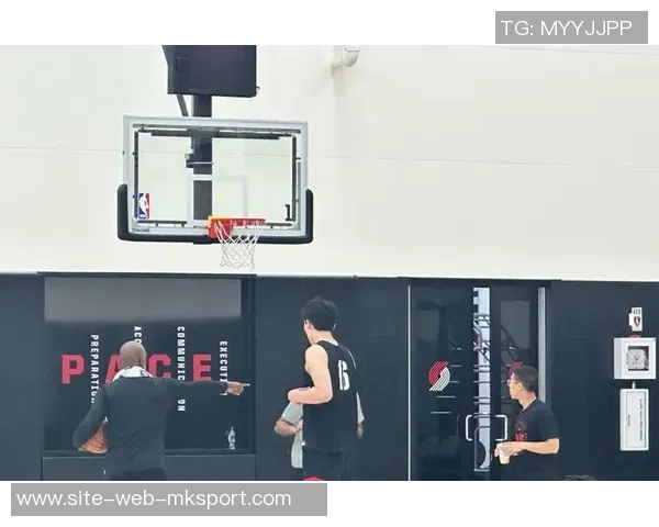 杨瀚森的活力与激情让比卢普斯赞不绝口的瞬间 杨瀚森的活力与激情让比卢普斯赞不绝口的瞬间