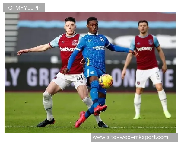 曼晚分析尼科挑战罗德里位置需理解与支持的复杂性 曼晚分析尼科挑战罗德里位置需理解与支持的复杂性