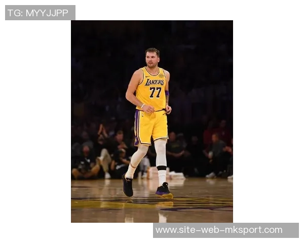 雷迪克透露东契奇将迅速回归或将在下周一对阵76人时复出