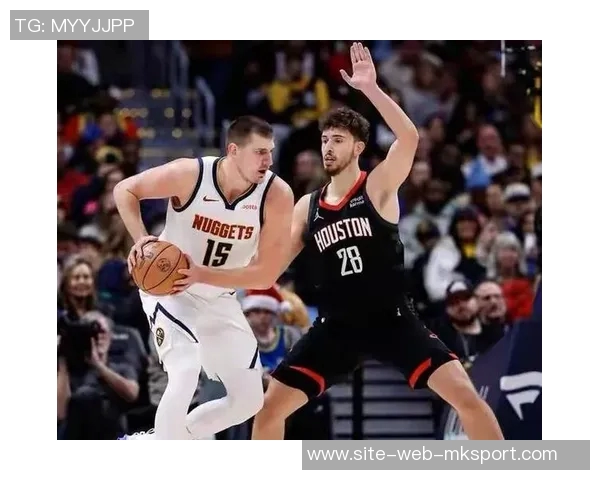 约基奇对阵申京展现统治力豪取34分10篮板9助攻全面压制小火龙