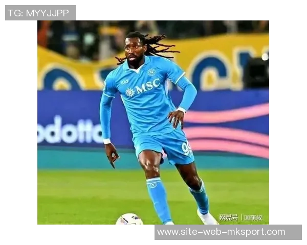 姆伯莫盛赞萨拉赫为非洲最佳阿什拉夫称霸世界右后卫之巅