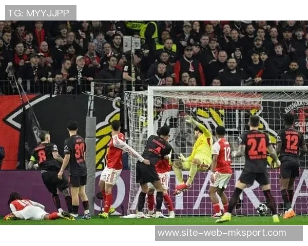 切尔西阻击巴黎七冠王阿森纳逆袭皇马成直播吧2025年度十大比赛焦点